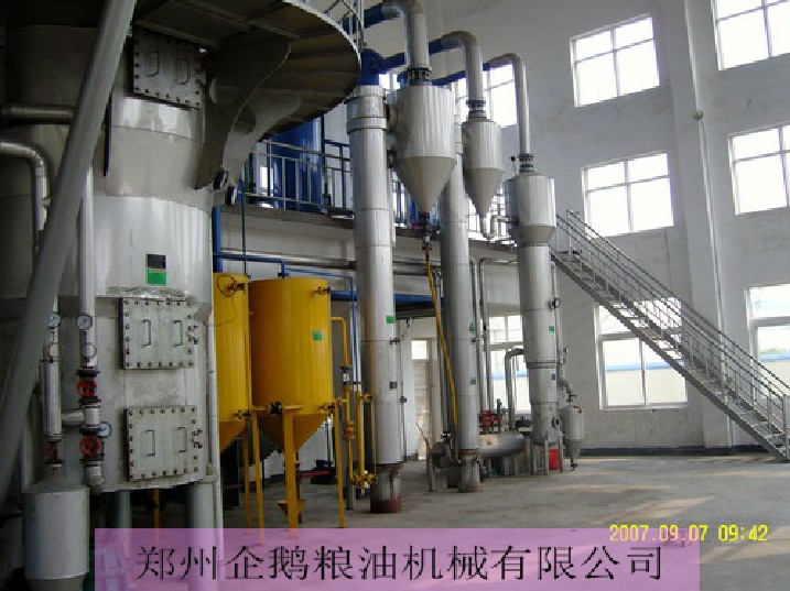 浸出油設(shè)備，浸出油設(shè)備哪家好，小型浸出設(shè)備，浸出器